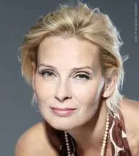 배우인 마리아 글라드코브스카의 대표 이미지