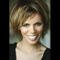 배우인 필리 케이타의 대표 이미지