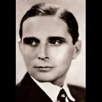 배우, 감독인 피에르 블란차의 대표 이미지