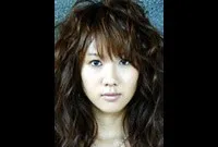 배우인 토야마 나오의 대표 이미지