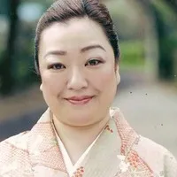 탤런트인 야마노 우미의 대표 이미지
