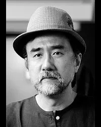 배우인 미칠우의 대표 이미지