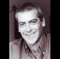 배우인 슈밀 벤 아리의 대표 이미지