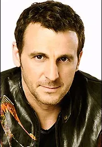 영화배우, 코미디언인 패트릭 휴어드의 대표 이미지