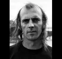 배우인 샘 루윅의 대표 이미지