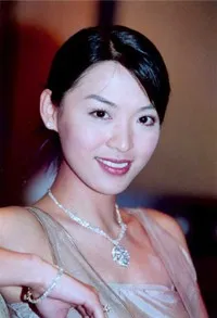 배우인 진위의 대표 이미지