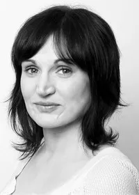 영화배우인 힐러리 오셔프네시의 대표 이미지