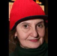 배우, 각본인 에바 홀루보바의 대표 이미지