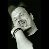 배우인 장 로버트 보우르다그의 대표 이미지