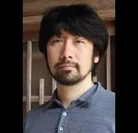 감독인 니시카와 토모나리의 대표 이미지