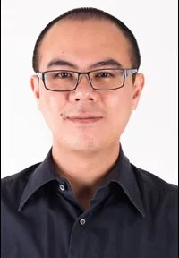 감독, 조감독인 유영태의 대표 이미지