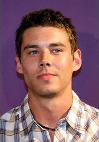 탤런트인 브라이언 J. 스미스의 대표 이미지