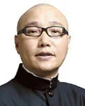 작가인 김아타의 대표 이미지