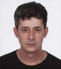 감독인 후세인 하산의 대표 이미지