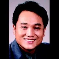 탤런트인 최윤준의 대표 이미지