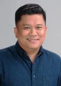 각본, 감독인 테오도르 보보롤의 대표 이미지