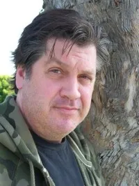 배우인 조나단 네이션의 대표 이미지