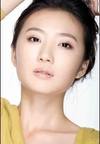 배우인 왕효의 대표 이미지