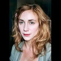 영화배우인 줄리 드파르디외의 대표 이미지