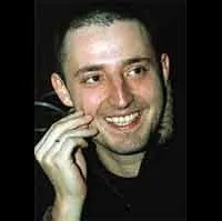 배우인 니콜라 듀릭코의 대표 이미지