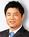 축구감독, (전직)축구선수인 윤성효의 대표 이미지
