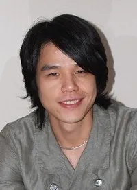 영화배우인 융신한의 대표 이미지