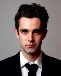 배우인 마크 레오나드 윈터의 대표 이미지