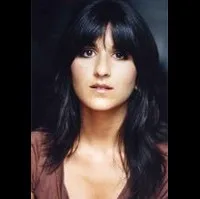 영화배우인 제라르딘 나카체의 대표 이미지