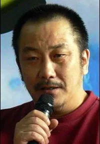 배우, 각본인 하시 바겐의 대표 이미지