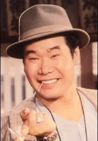 배우인 아츠미 키요시의 대표 이미지