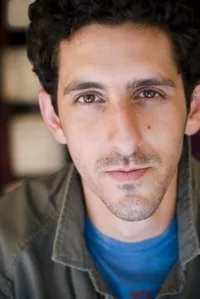 배우인 아담 샤피로의 대표 이미지