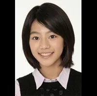 배우인 사토 우이의 대표 이미지