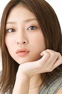 배우인 나나카의 대표 이미지