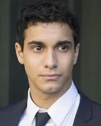 영화배우인 엘예스 가벨의 대표 이미지