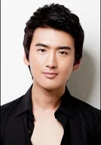 영화배우인 이정건의 대표 이미지