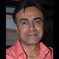 배우인 라지트 카푸르의 대표 이미지