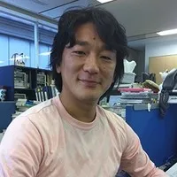 감독, 각본인 호사카 다이스케의 대표 이미지
