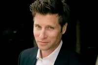 영화배우인 데이먼 러니언의 대표 이미지