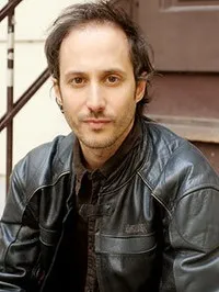 영화배우인 미하엘 오스트로브스키의 대표 이미지