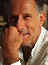 영화배우인 페르미 레이자크의 대표 이미지