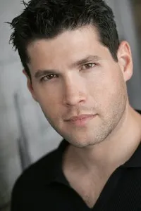 배우, 제작/기획인 샘 퓨어의 대표 이미지