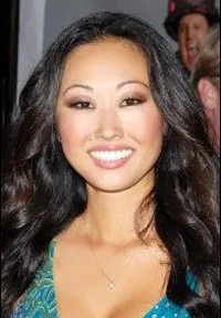 배우인 캔디스 기타의 대표 이미지