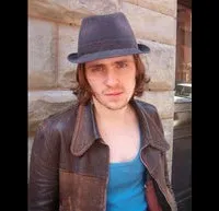 영화배우인 스베리르 구드나슨의 대표 이미지