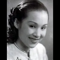 배우인 백연의 대표 이미지