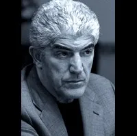 배우인 프랭크 빈센트의 대표 이미지