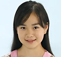 배우인 쿠와지마 마리노의 대표 이미지
