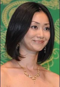 배우인 메구로 마키의 대표 이미지