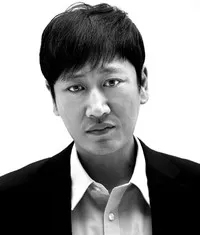 영화배우인 이근후의 대표 이미지