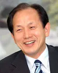 (전직)기초단체장, (전직)공무원, (전직)기업대표이사인 신현국의 대표 이미지