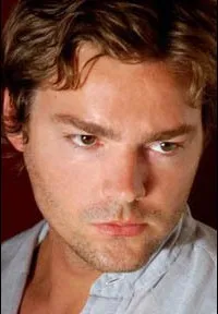 배우인 크리스 메이어의 대표 이미지